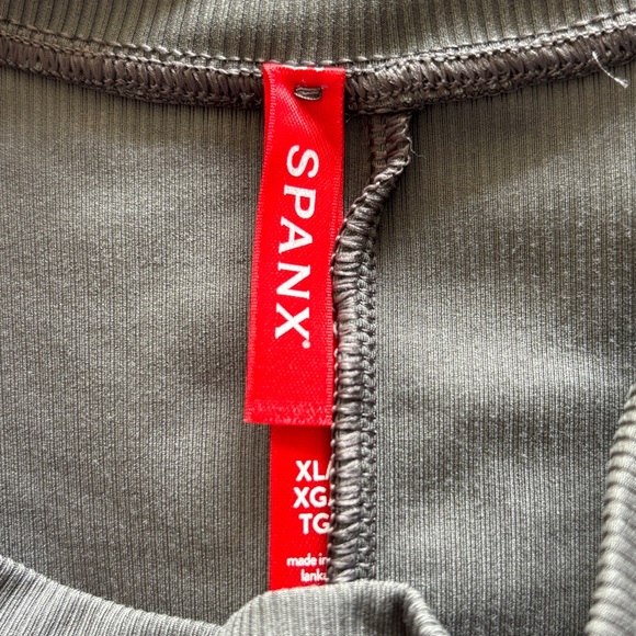 NWT SPANX Suit Yourself Ribbed Crew Neck Short Sleeve Bodysuit Deep Slate - Picture 5 of 8